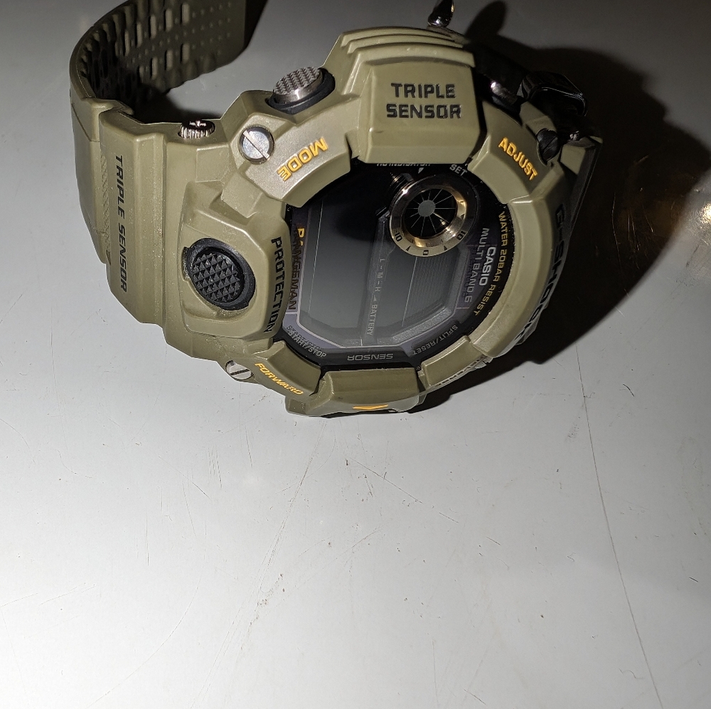 Casio g shock range man